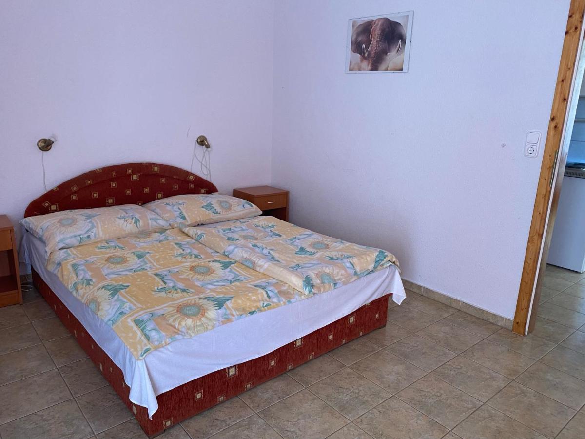 Abigel Apartmanhaz バラトンフレド エクステリア 写真